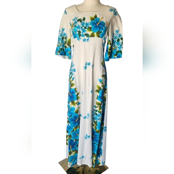 Vintage Dresses & Skirts - 🌺 Ui-Maikai VTG Hibiscus + Plumeria Floral Maxi Dress Blue/White